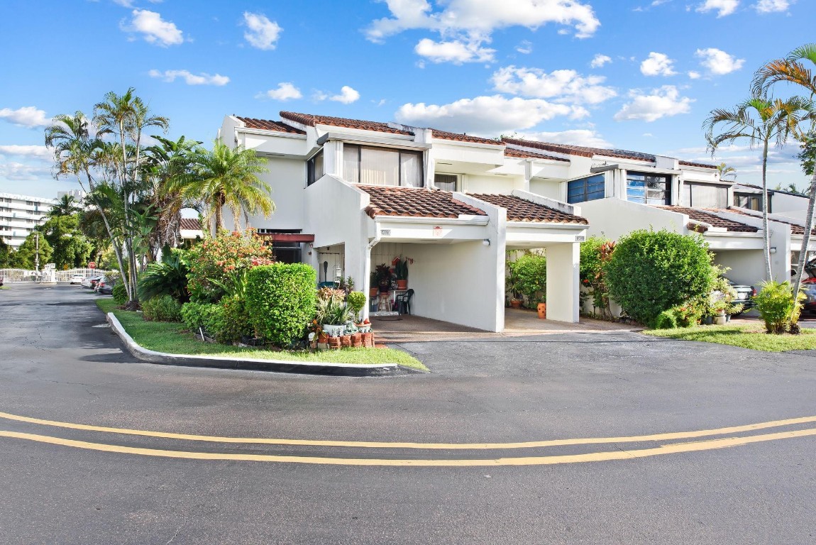 Courts of Inverarry - Residential