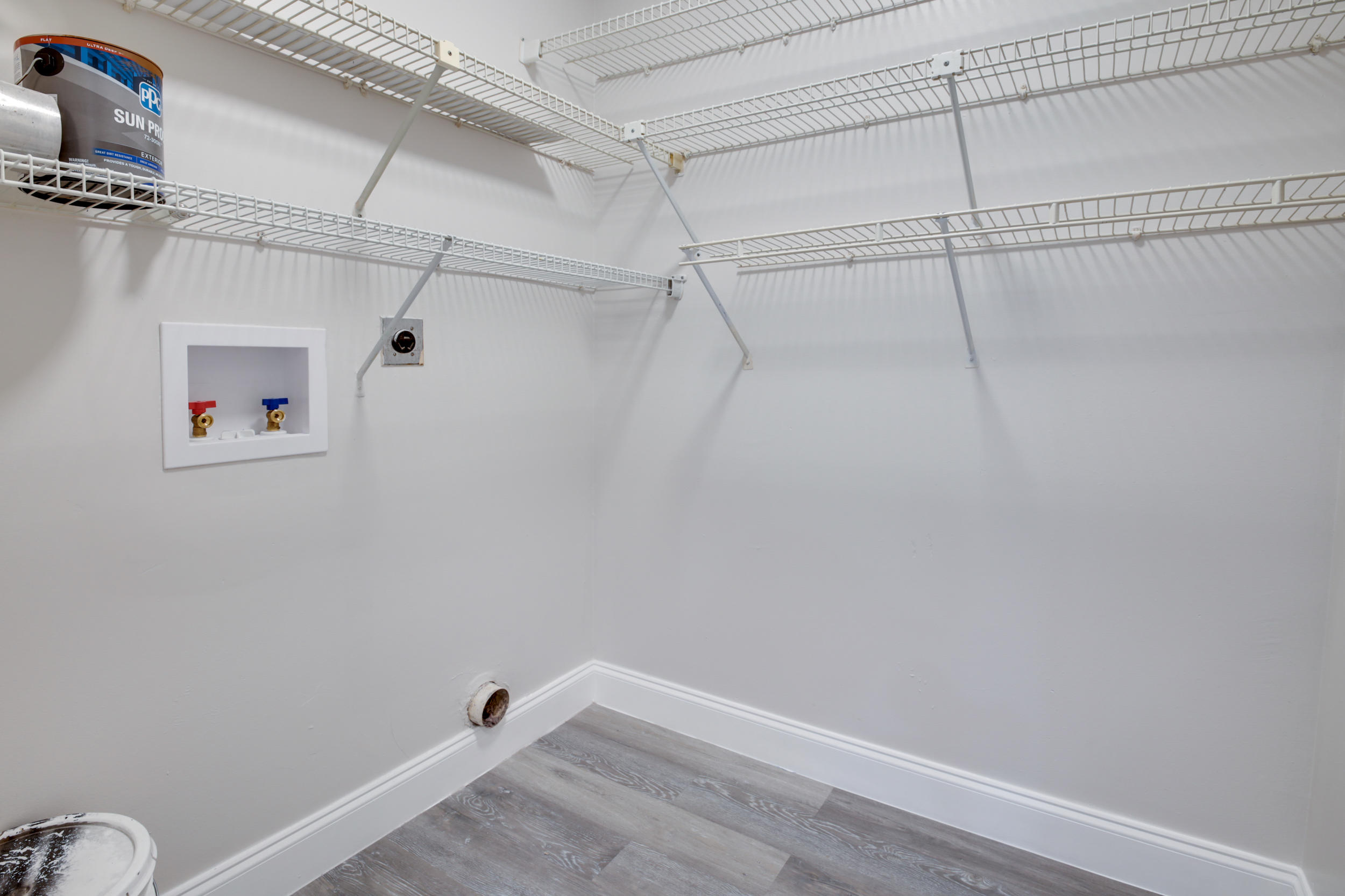 SPRINGDALE HOMES - Residential Lease