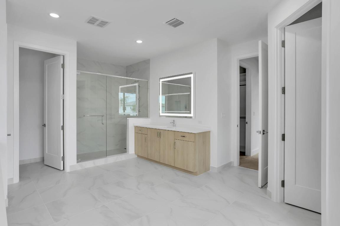 JOHNS WEST PUD - Residential Lease