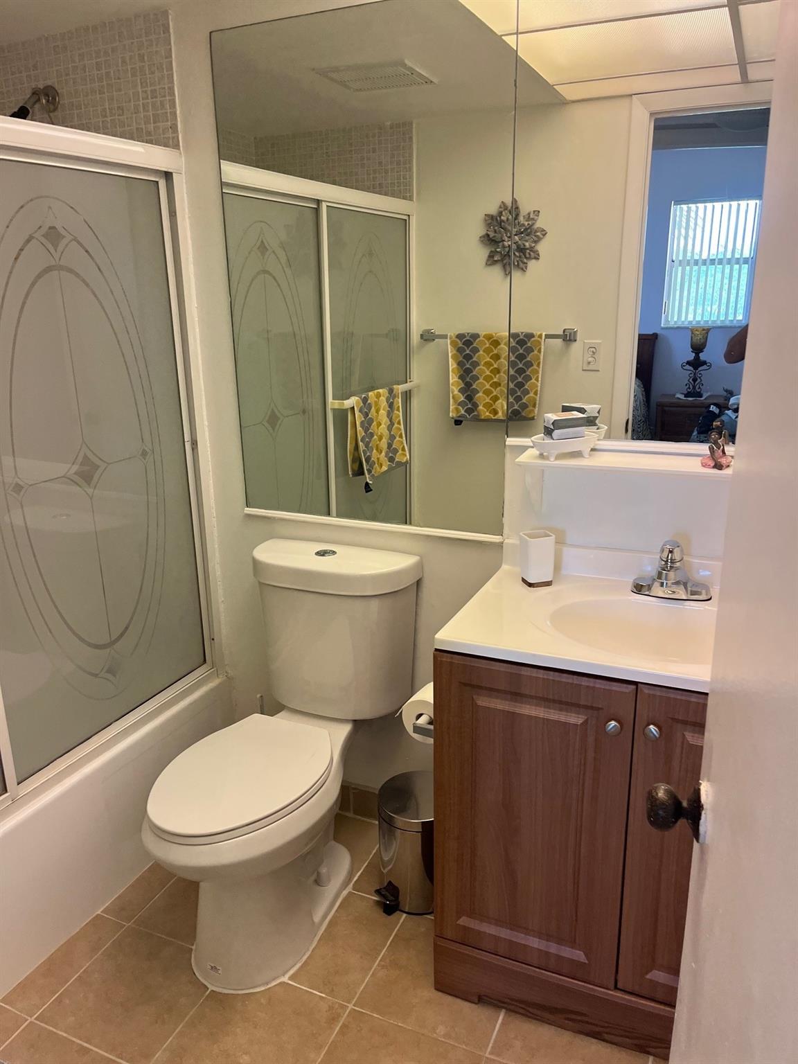 BLDG 38 8225 - Residential