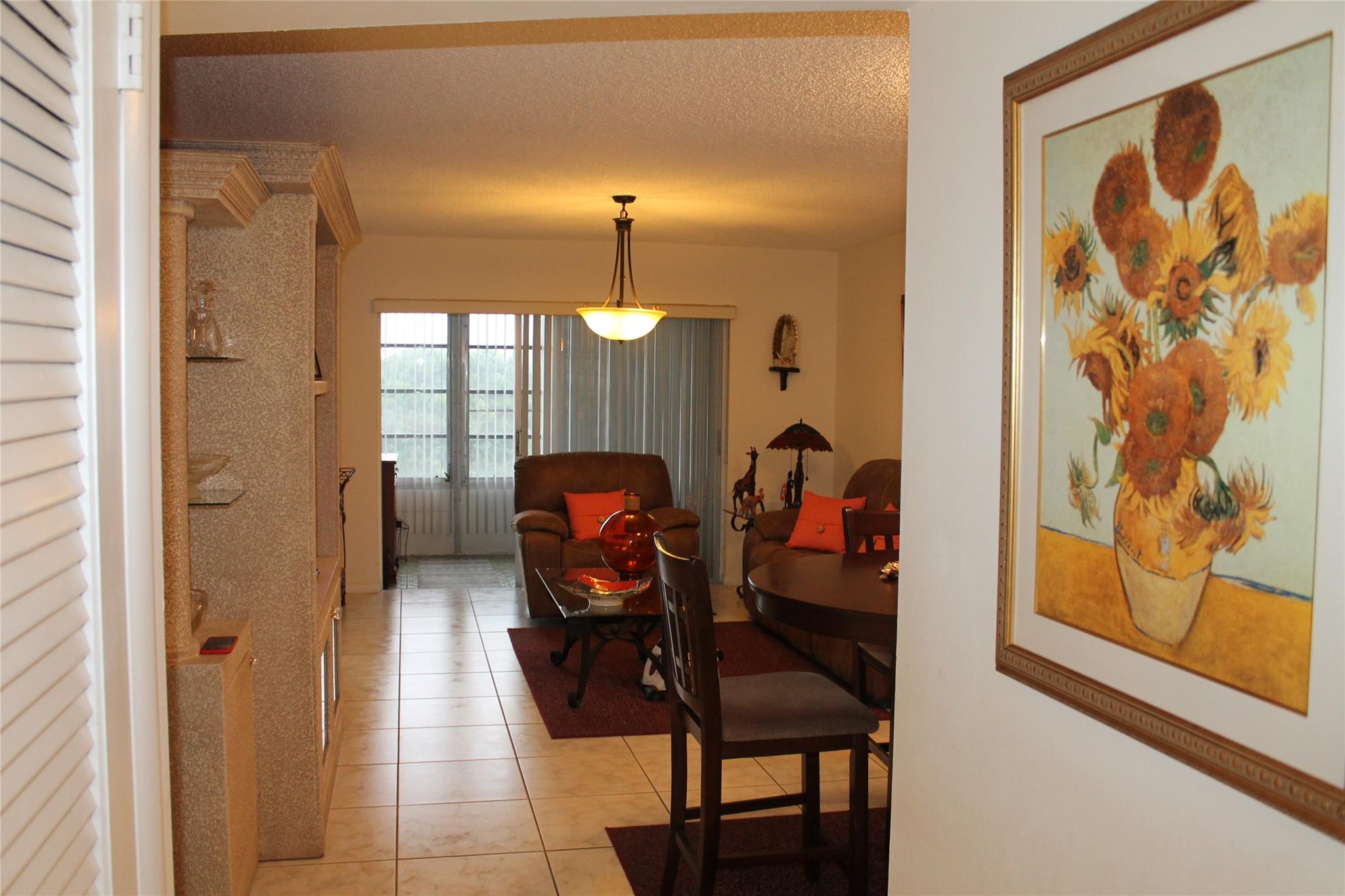 BLDG 38 8225 - Residential