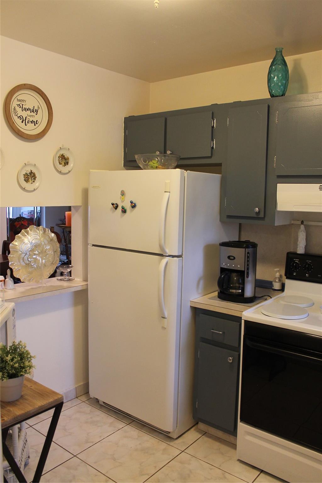 8225 Sunrise Lakes Blvd 301