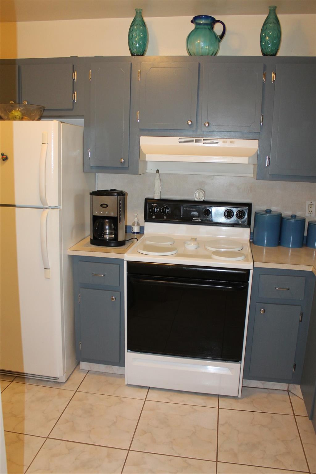 BLDG 38 8225 - Residential