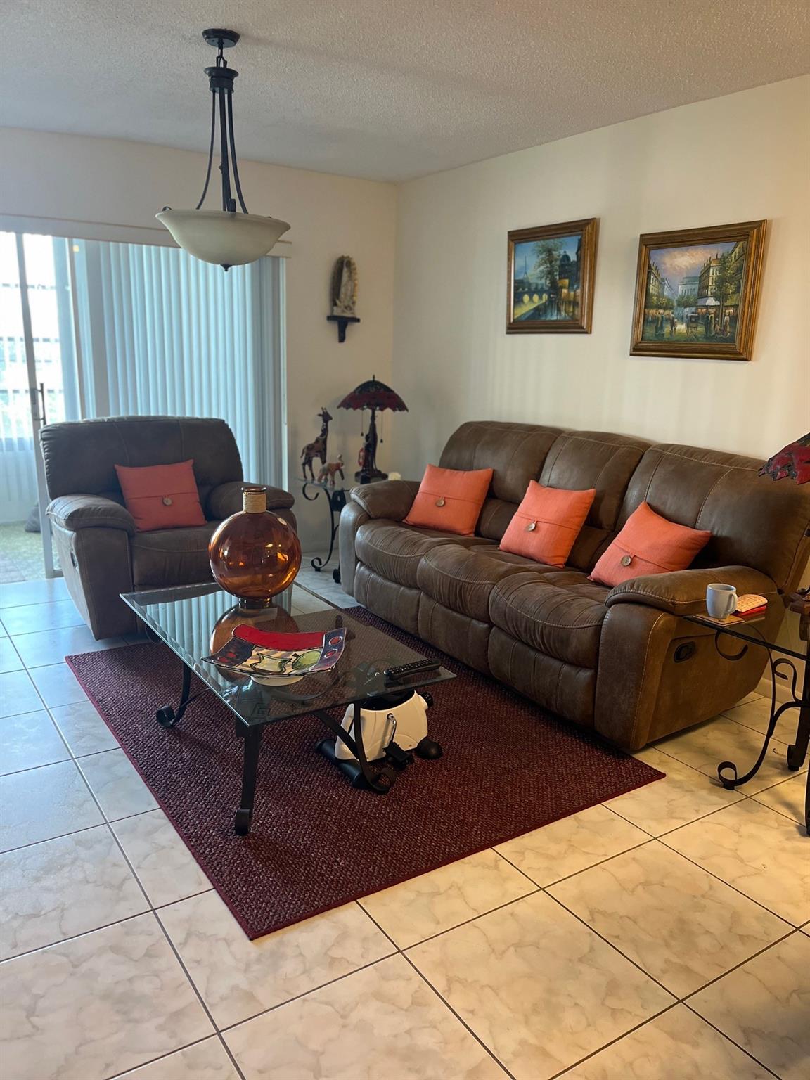 BLDG 38 8225 - Residential