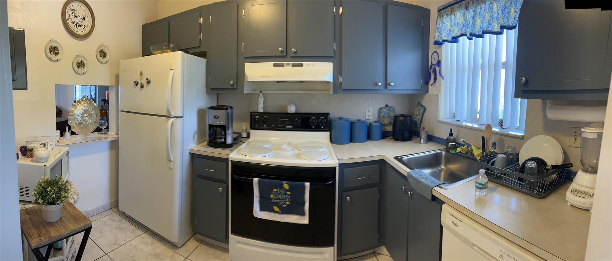 BLDG 38 8225 - Residential