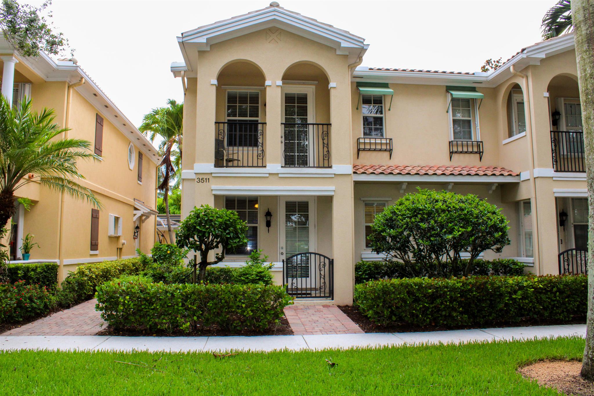 Furnisehd 3 bedroom 3 bathroom townhome located in Tuscany at Abacoa. Great room overlooks large patio perfect for enternaining. One bedroom and bathroom located on the first floor. Two bedroom suites are located upstairs. Steps to the community pool and clubhouse. Tuscany is close to Alton, Downtown Abacoa, The Gardens Mall, I-95 and Area Beaches.