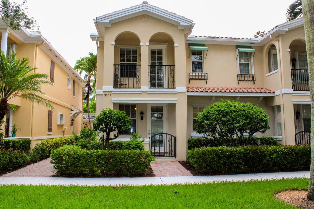 Photo of 3511 Greenway Drive, Jupiter, FL 33458 (MLS # R10995328)