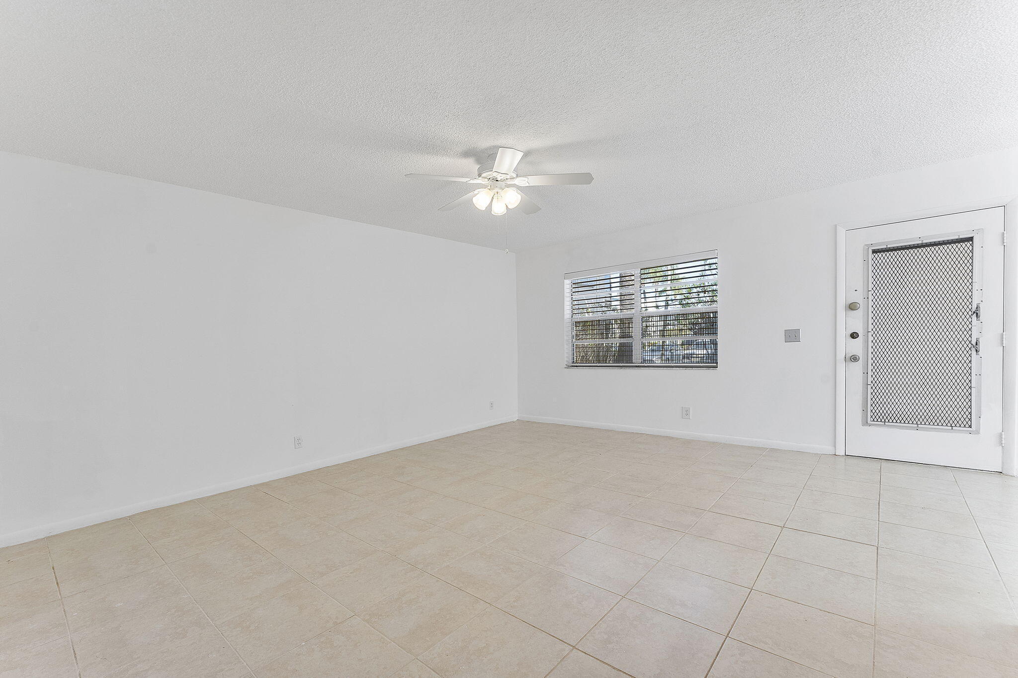 KINGS POINT FLANDERS A THRU T CONDOS - Residential