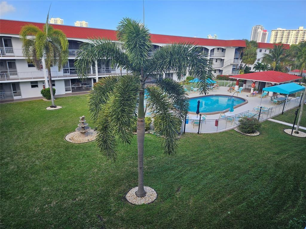 CASA PARADISO - Residential Lease