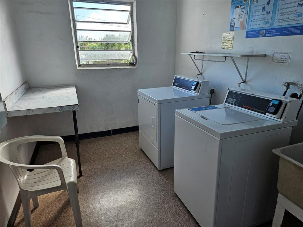 CASA PARADISO - Residential Lease