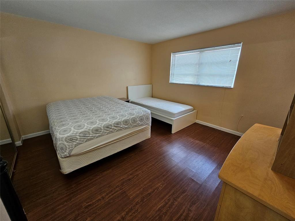 CASA PARADISO - Residential Lease