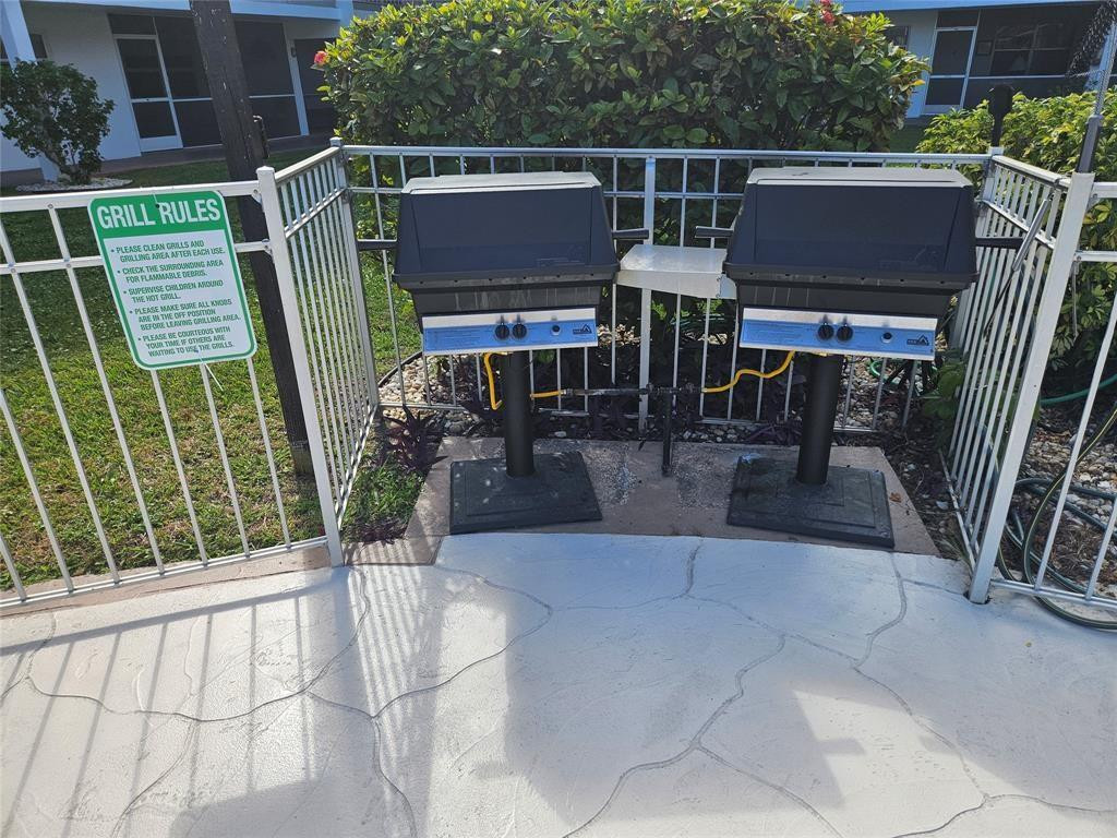 CASA PARADISO - Residential Lease