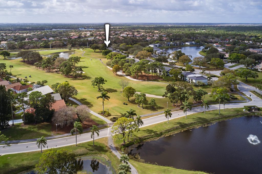 Photo of 12790 Briarlake Drive #204, Palm Beach Gardens, FL 33418 (MLS # R11164858)