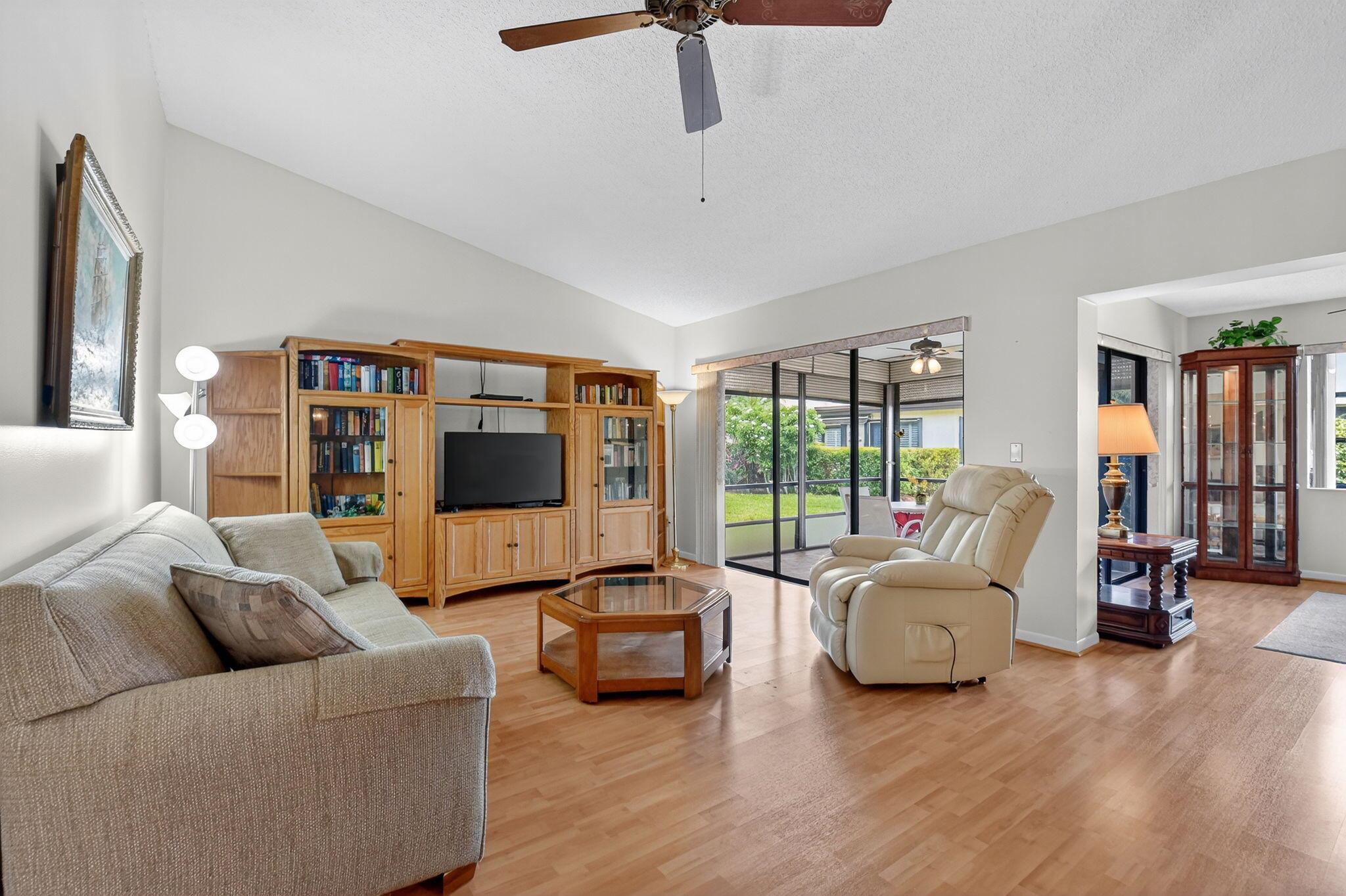 6262 Tall Cypress Circle