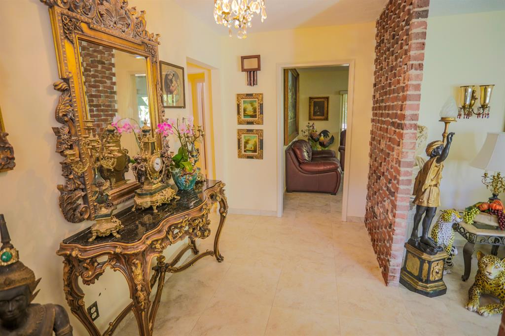 ALBERT LAKES GARDEN - Residential