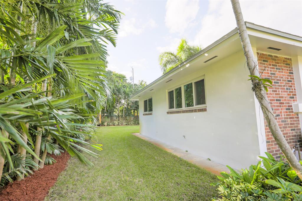 ALBERT LAKES GARDEN - Residential