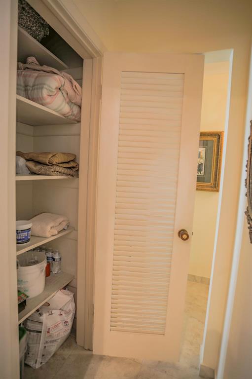 ALBERT LAKES GARDEN - Residential