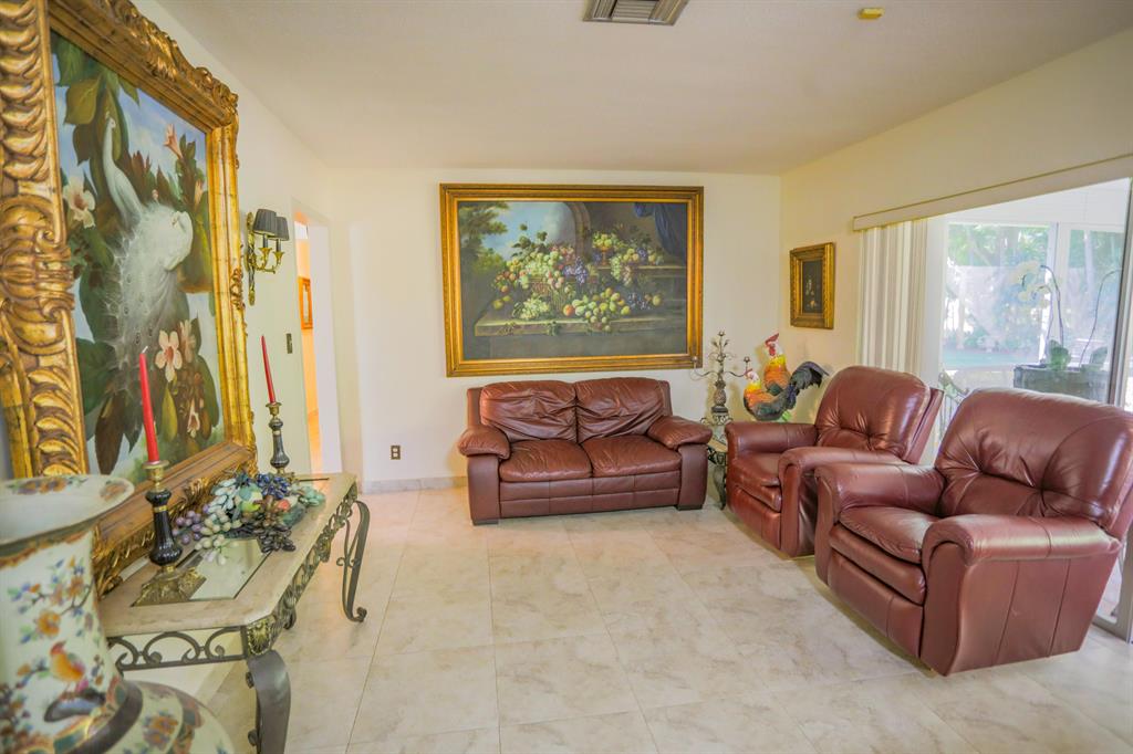 ALBERT LAKES GARDEN - Residential