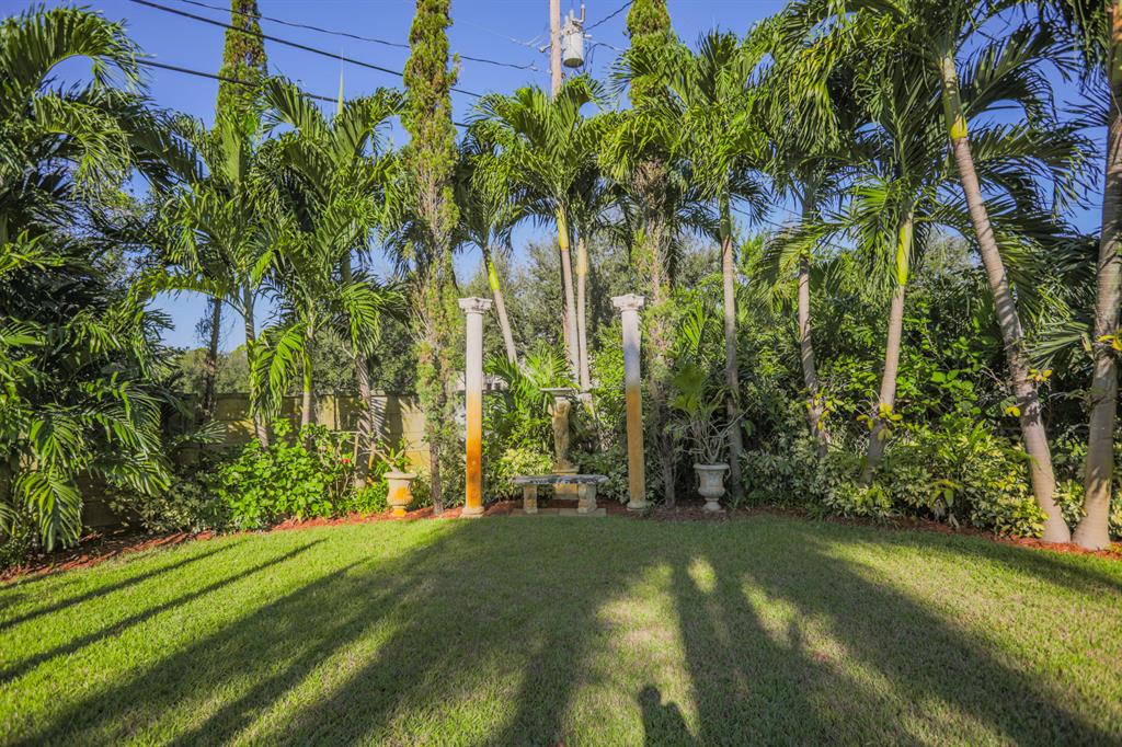 ALBERT LAKES GARDEN - Residential