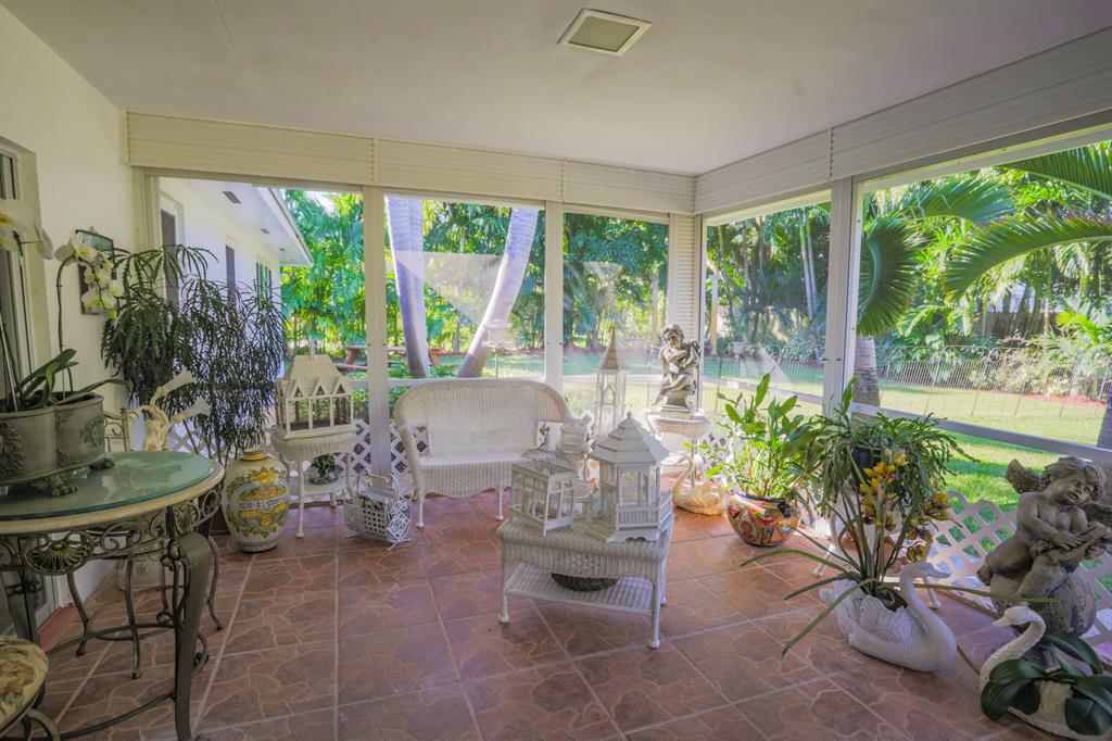 ALBERT LAKES GARDEN - Residential