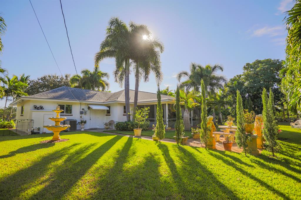 ALBERT LAKES GARDEN - Residential