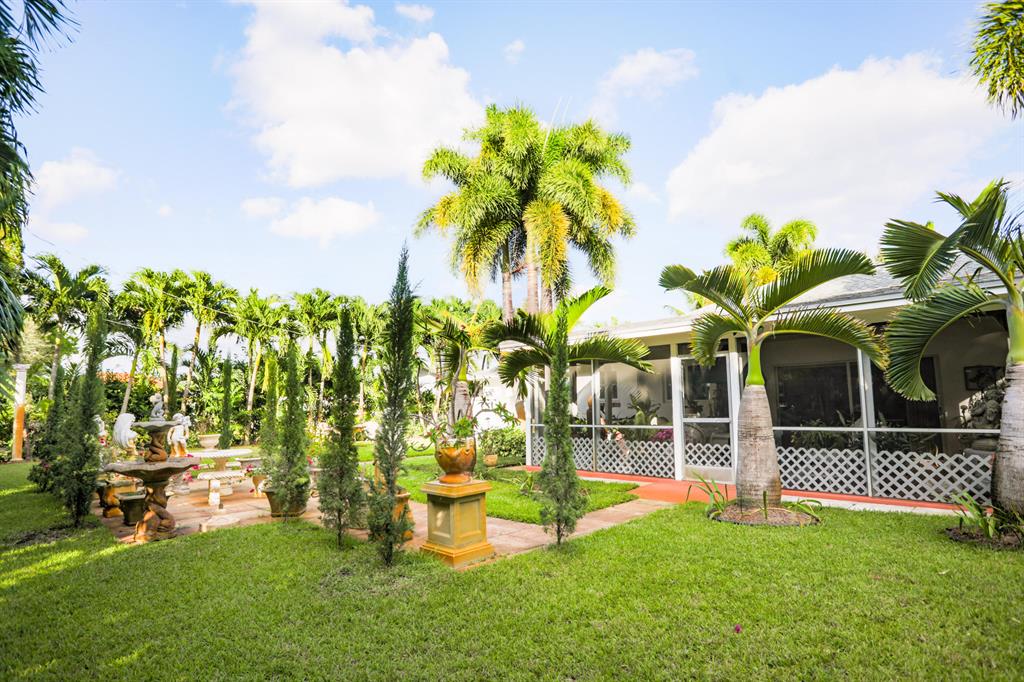 ALBERT LAKES GARDEN - Residential