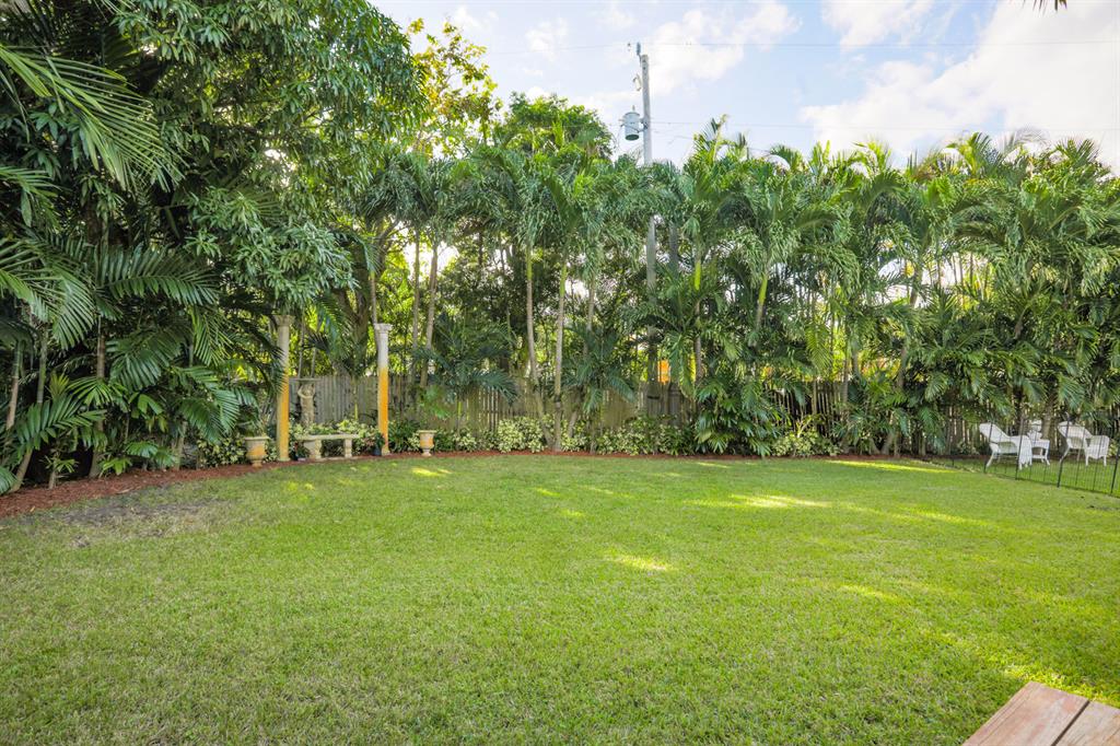 ALBERT LAKES GARDEN - Residential