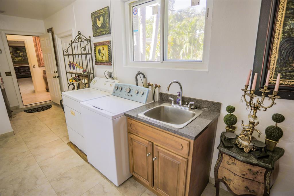 ALBERT LAKES GARDEN - Residential