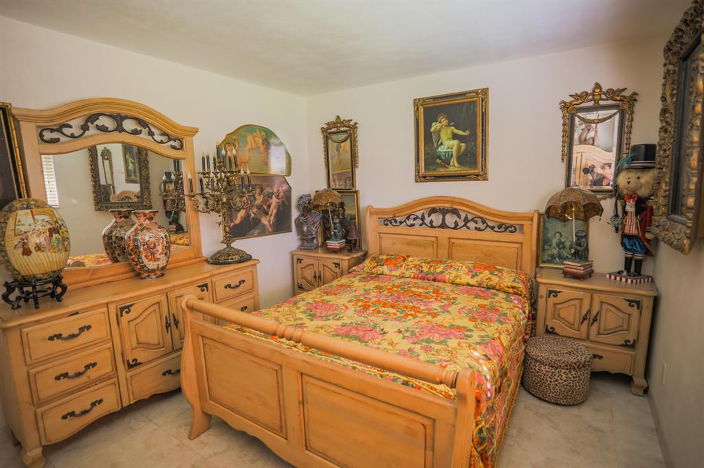 ALBERT LAKES GARDEN - Residential