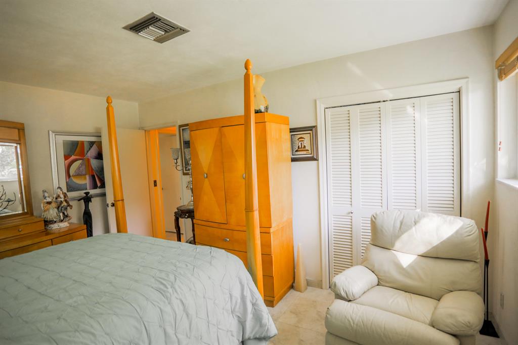 ALBERT LAKES GARDEN - Residential