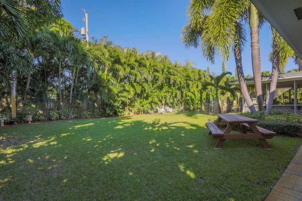 ALBERT LAKES GARDEN - Residential