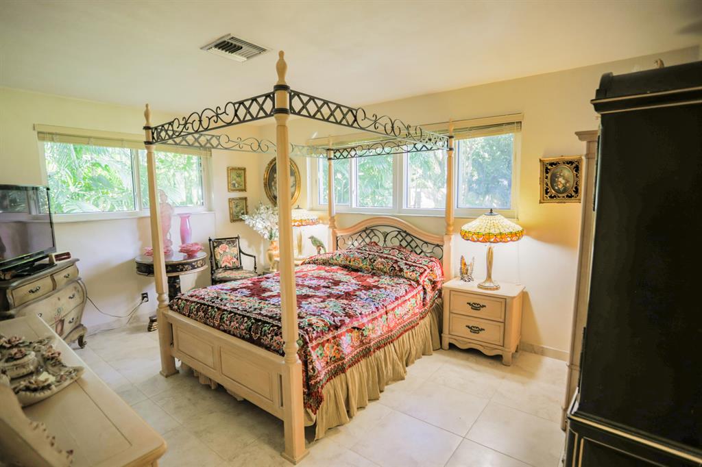 ALBERT LAKES GARDEN - Residential