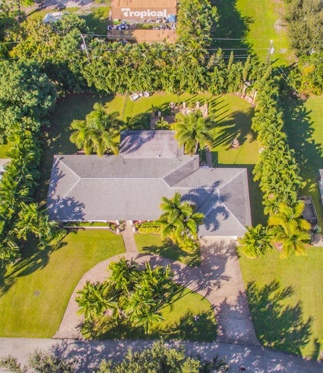 ALBERT LAKES GARDEN - Residential