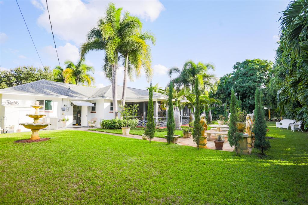 ALBERT LAKES GARDEN - Residential