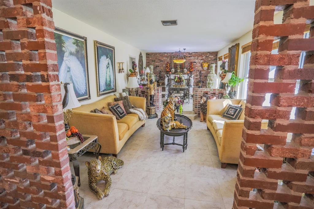 ALBERT LAKES GARDEN - Residential