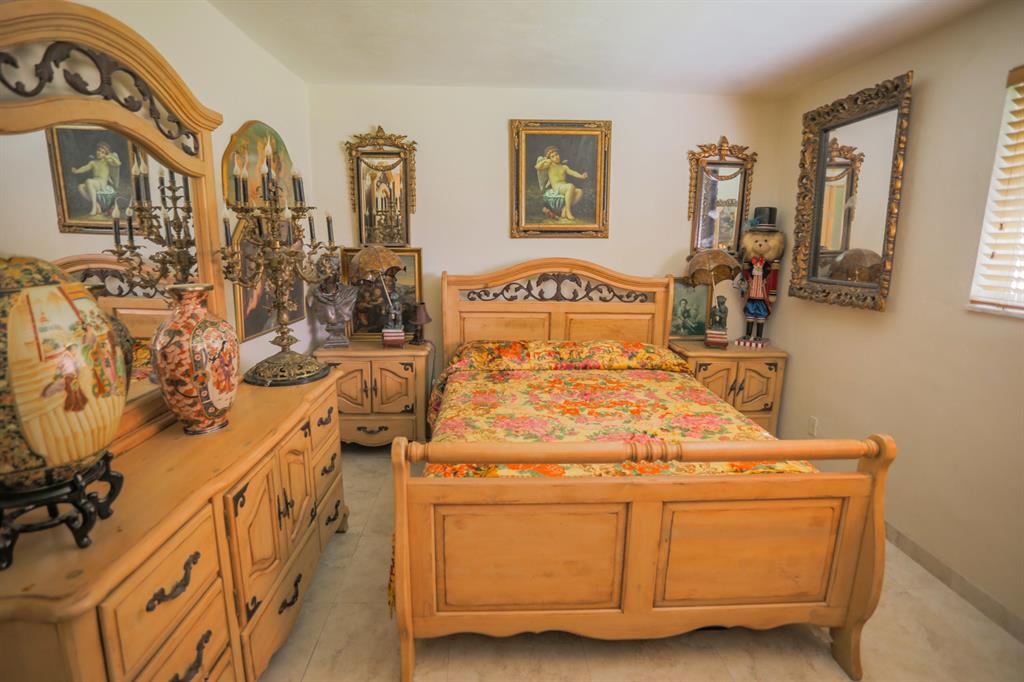 ALBERT LAKES GARDEN - Residential