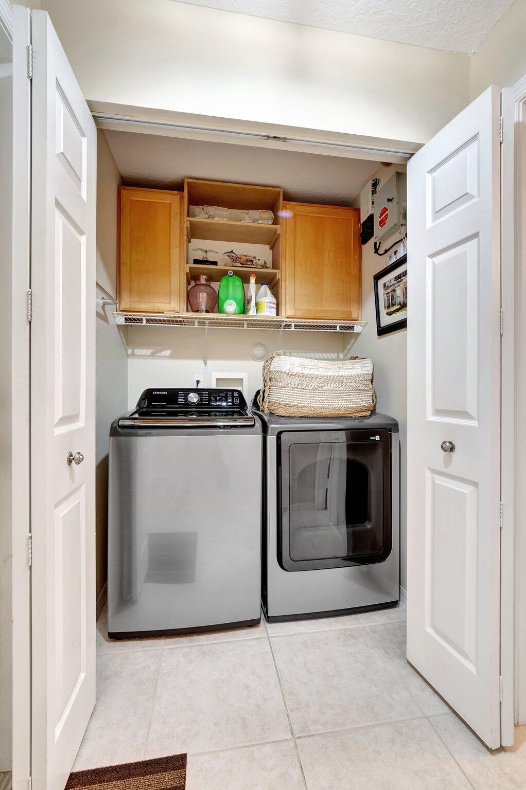 LA SEDONA - Residential Lease