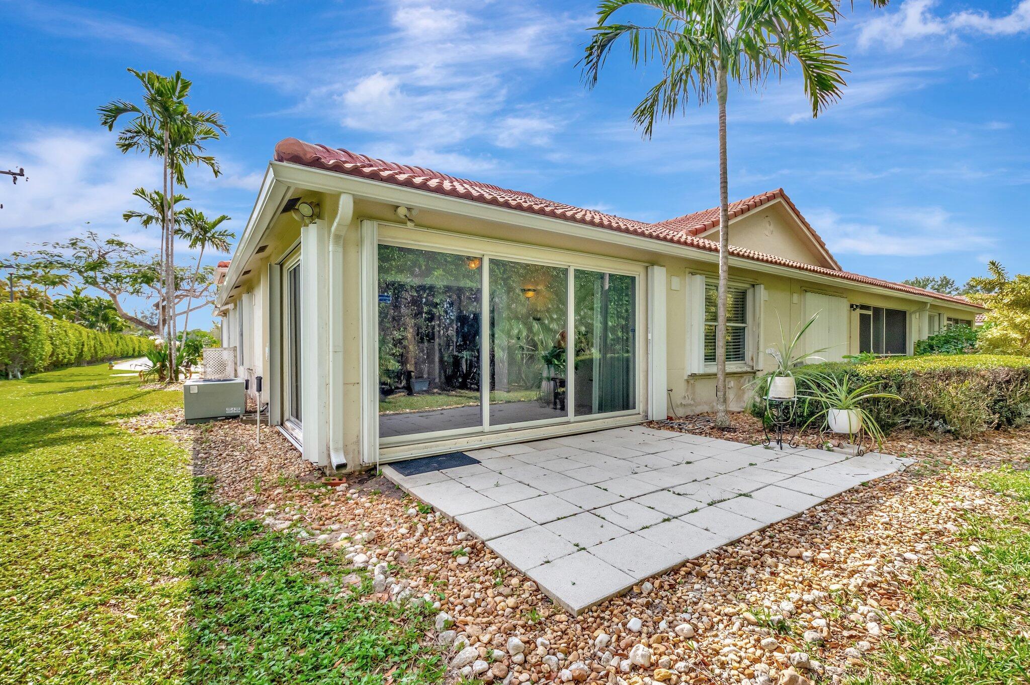 LA SEDONA - Residential Lease