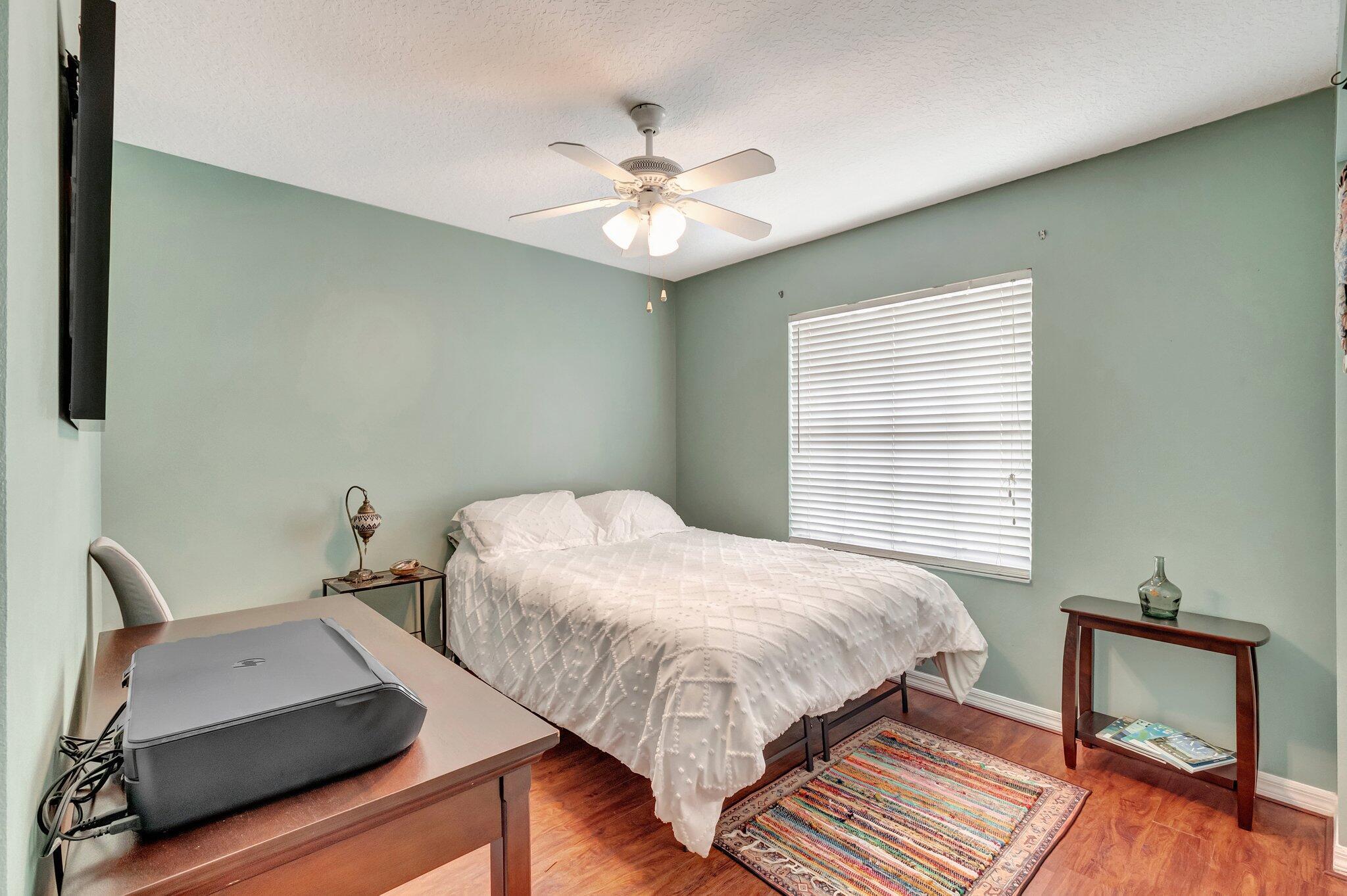 LA SEDONA - Residential Lease