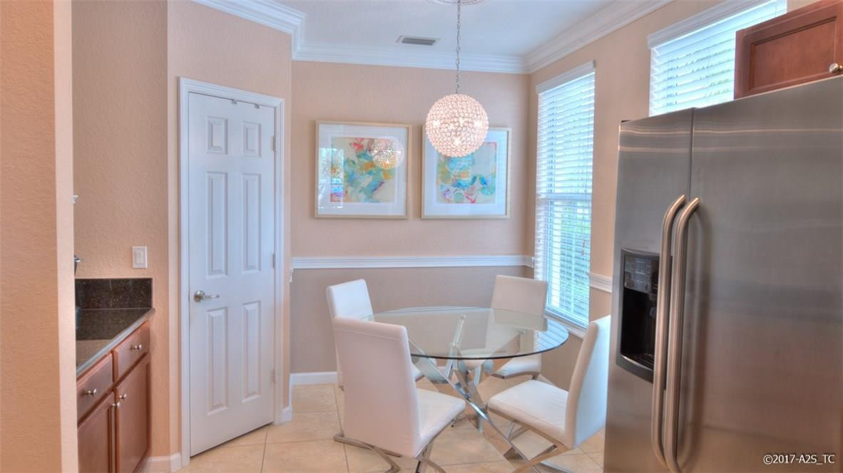 Paloma Lakes - Residential