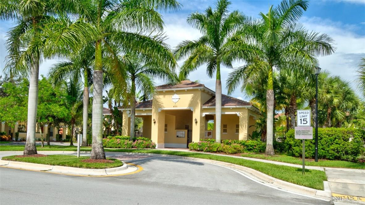 Paloma Lakes - Residential