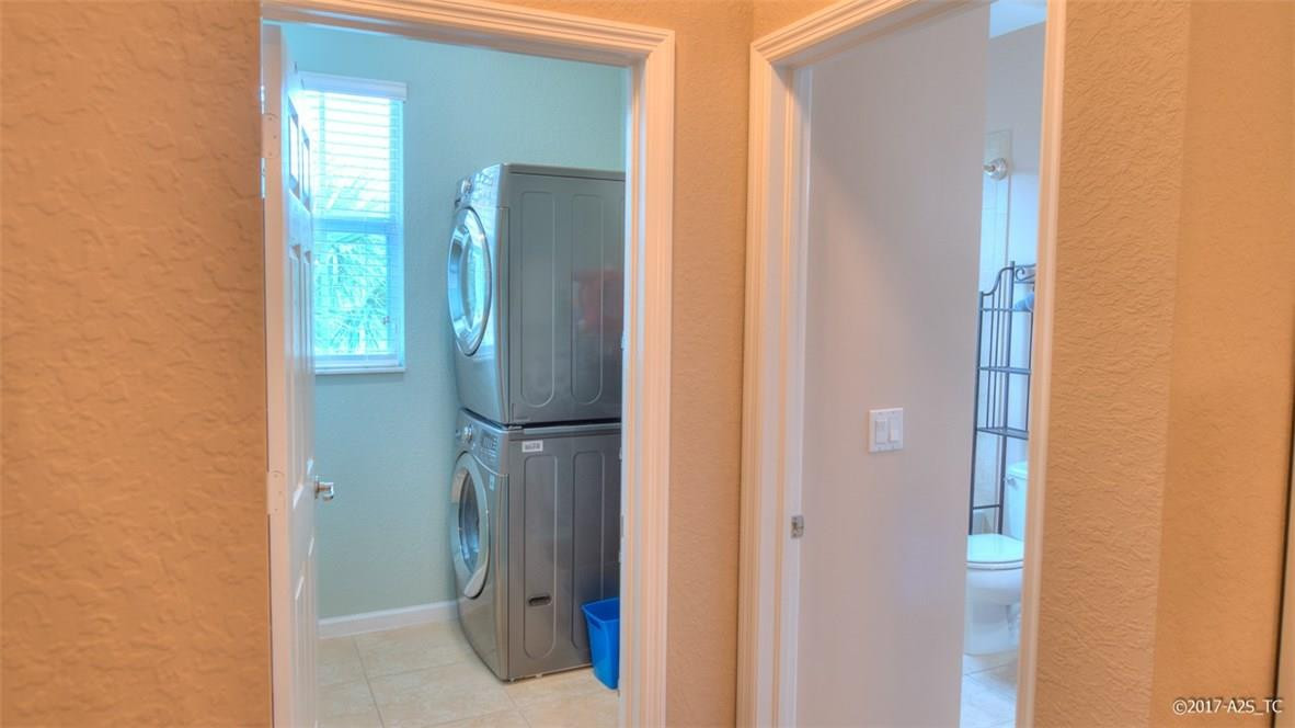 Paloma Lakes - Residential