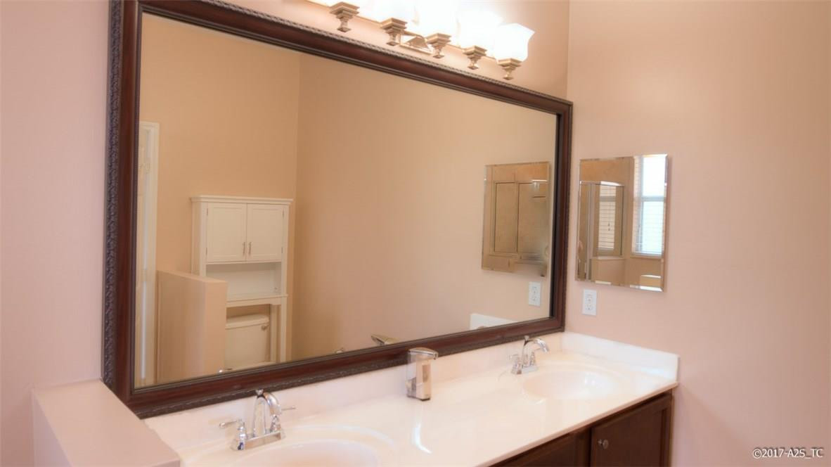 Paloma Lakes - Residential