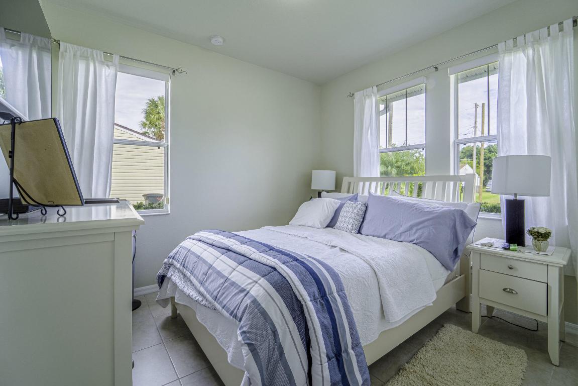 PORT ST LUCIE SECTION 40 - Residential