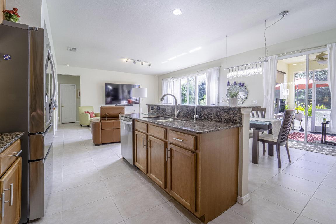 PORT ST LUCIE SECTION 40 - Residential