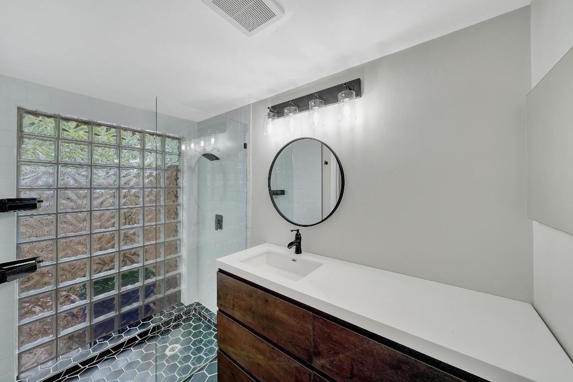 SHADYWOODS PH TWO - Residential