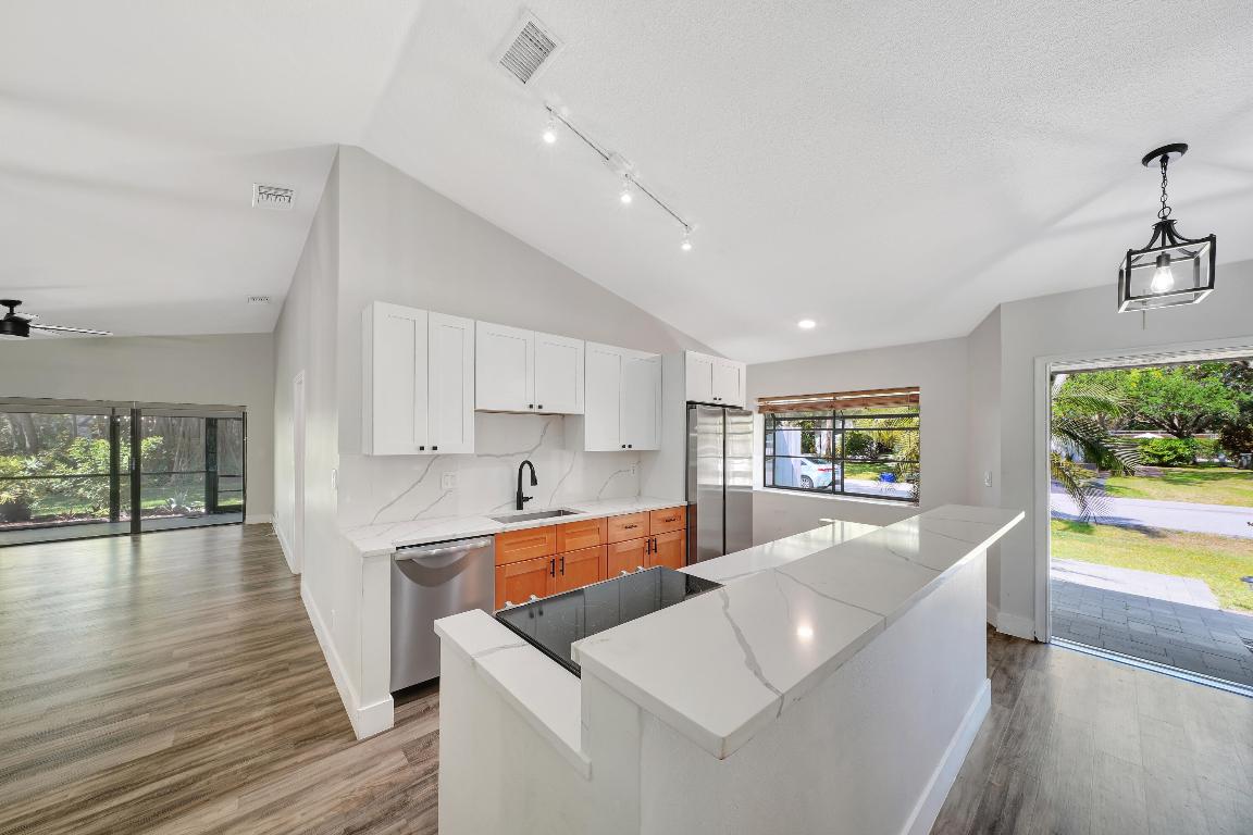 SHADYWOODS PH TWO - Residential