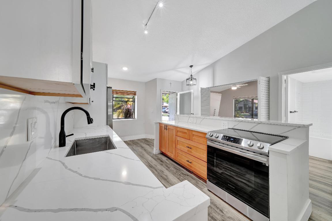 SHADYWOODS PH TWO - Residential