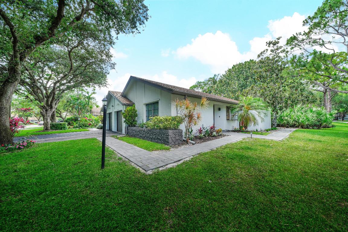 SHADYWOODS PH TWO - Residential