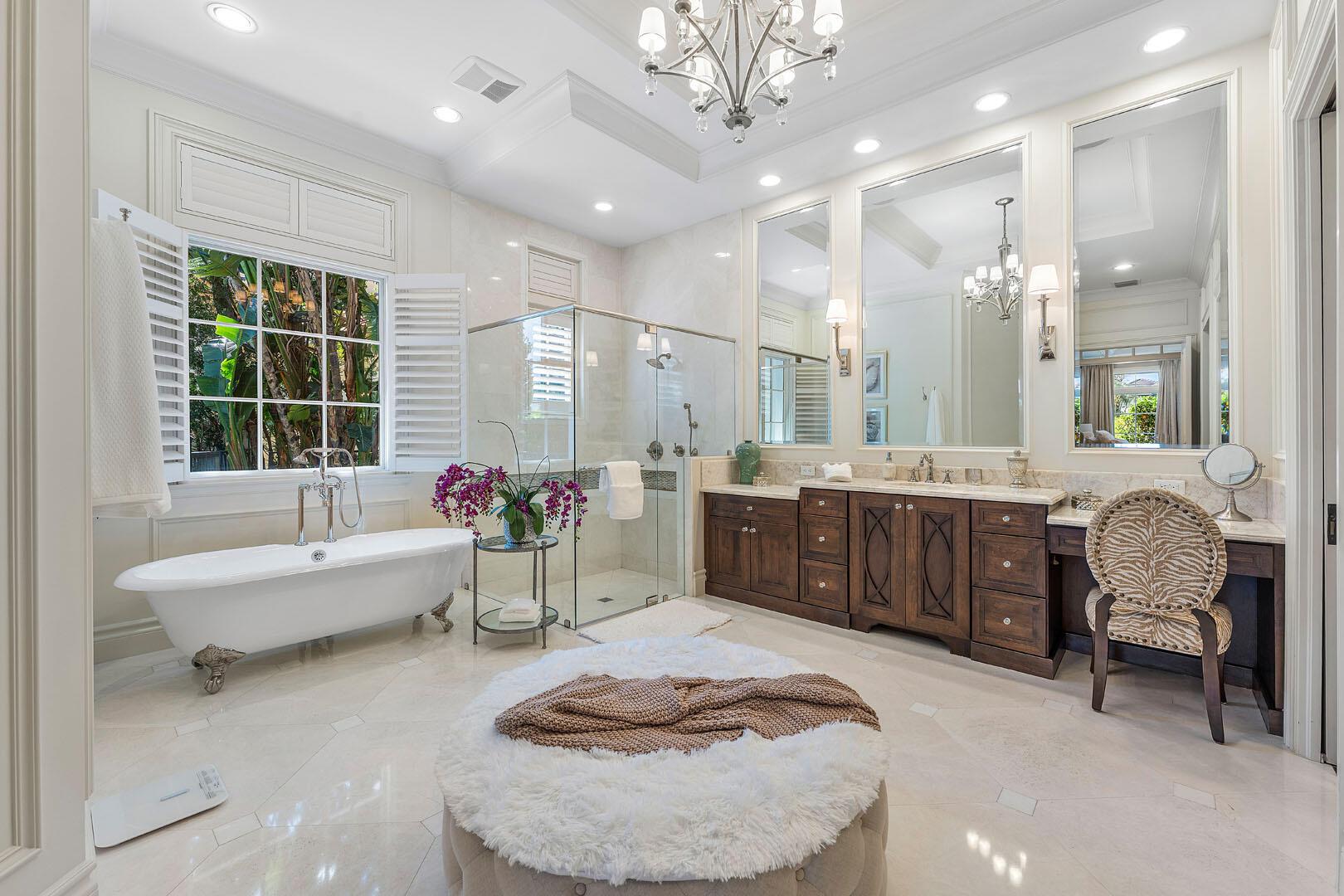 ROYAL PALM YACHT & COUNTR - Residential